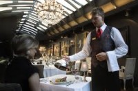 Kelner-Kelnerka dam pracę w Niemczech w hotelu (Zingst)