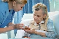 Opiekunka osoby starszej oferta pracy w Niemczech w Hamburgu pani 76 lat po wylewie